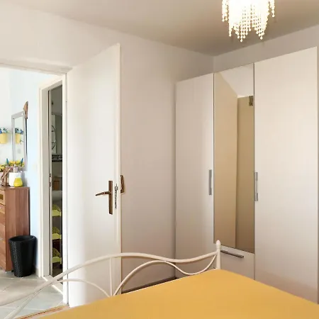Garden By Interhome Casa vacanze